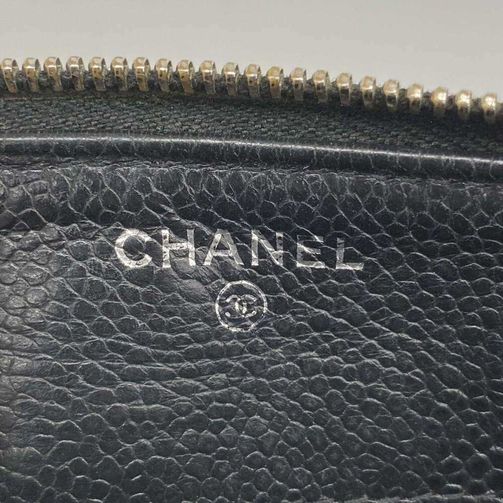 CHANEL Black Caviar Leather Clutch Bag - Picture 5 of 10
